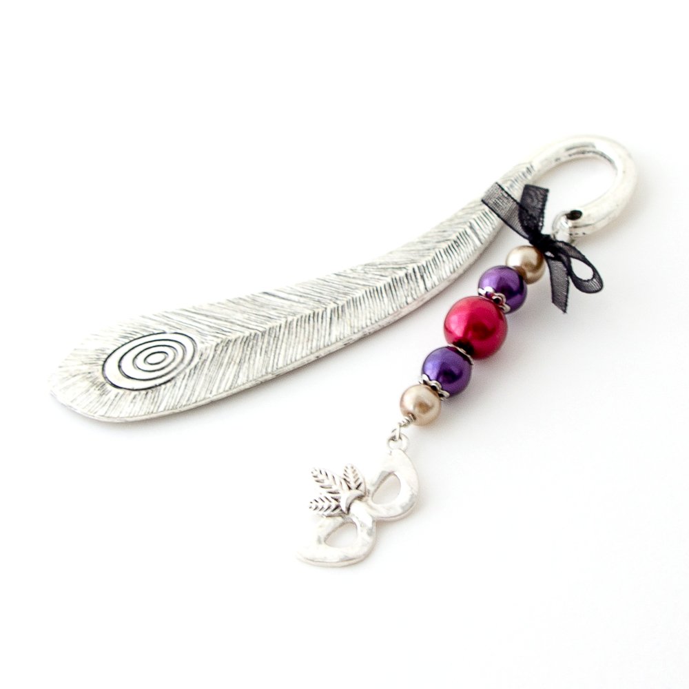 milaekem's tweet photo. Bookmark for Valentine's Day romantic colours Venetian mask metal by Milaekem https://t.co/CSFWrSNl4v #OperaWednesdays #OperaGifts #Bookmark https://t.co/W1vzhrLFBI