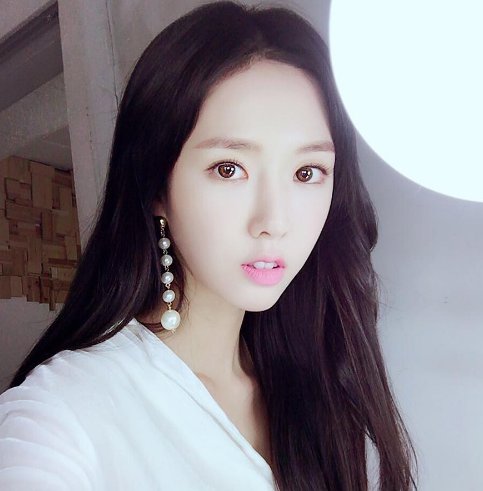 pics_seunghee's tweet photo. 🌸Welcome to photo account dedicated to actress Jo Seunghee🌺 https://t.co/7NNuxdQ7xt