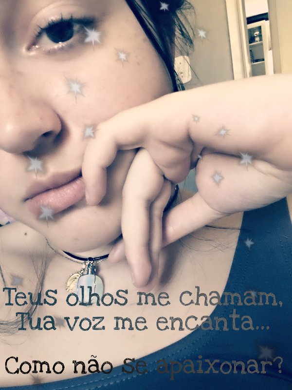 FcDaLivinha's tweet photo. Teus olhos me chamam,
Tua voz me encanta...
Como não se apaixonar?
@ashocolatada https://t.co/OlpJ3UTxdi