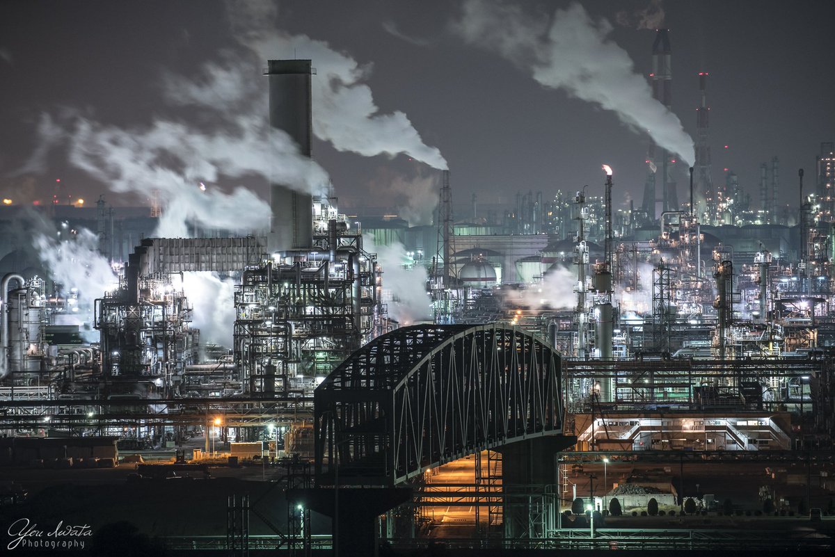 Youiwata Photographer 1 18 26 北海道 Twitterissa 24 7 眠らない都市 水島コンビナートへ行ってきました 工場夜景のプロに案内頂き ただただその規模の大きさに感動 1 鳥よ 来い 2 海ほたるみたい 3 流木はそっと添えるだけ 4 この鉄橋どうつかうん