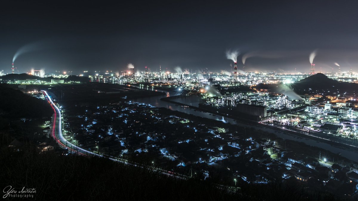Youiwata Photographer 1 18 26 北海道 Twitterissa 24 7 眠らない都市 水島コンビナートへ行ってきました 工場夜景のプロに案内頂き ただただその規模の大きさに感動 1 鳥よ 来い 2 海ほたるみたい 3 流木はそっと添えるだけ 4 この鉄橋どうつかうん
