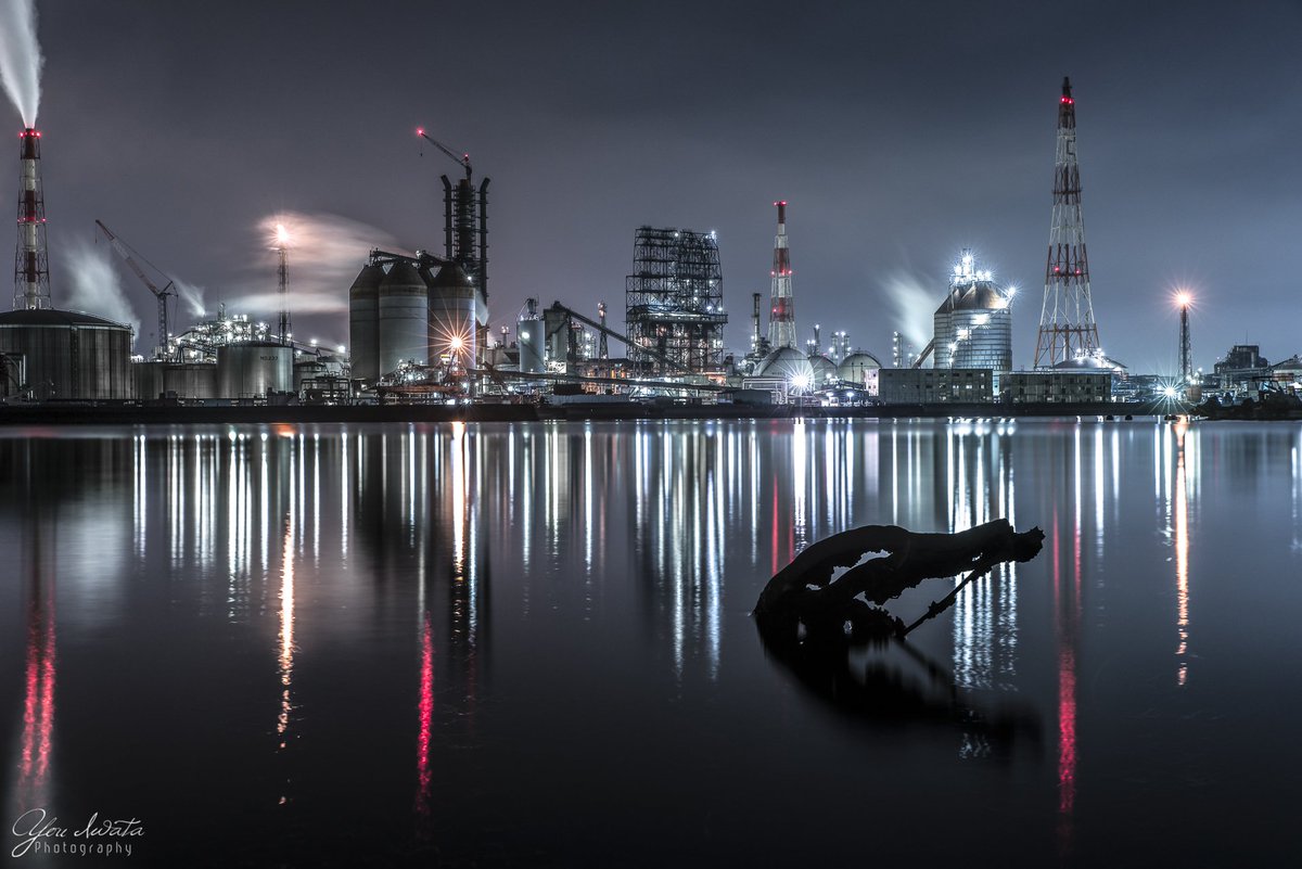 Youiwata Photographer 1 18 26 北海道 Twitterissa 24 7 眠らない都市 水島コンビナートへ行ってきました 工場夜景のプロに案内頂き ただただその規模の大きさに感動 1 鳥よ 来い 2 海ほたるみたい 3 流木はそっと添えるだけ 4 この鉄橋どうつかうん