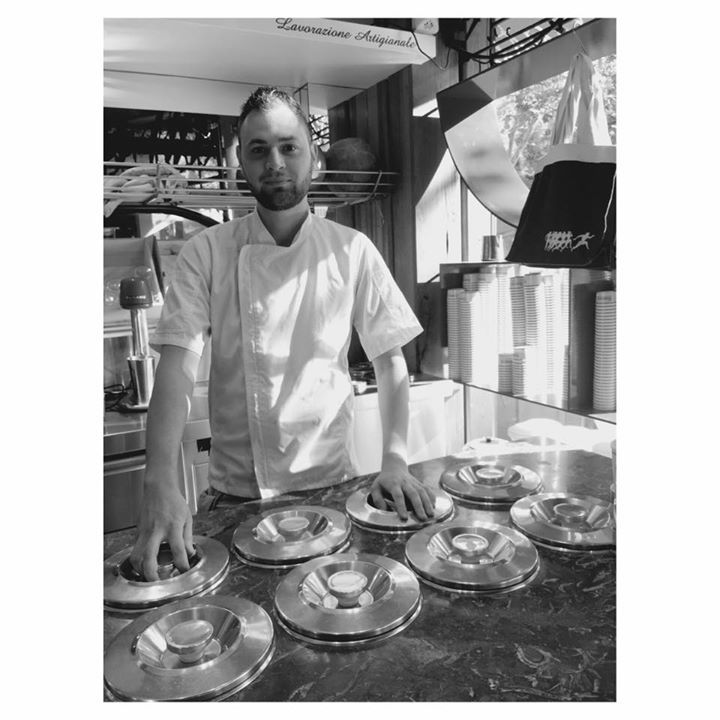 SpringStGrocer's tweet image. Our gelato chef Alex is up bright and early coming up with new flavours and churning fresh… ift.tt/1AumeiZ