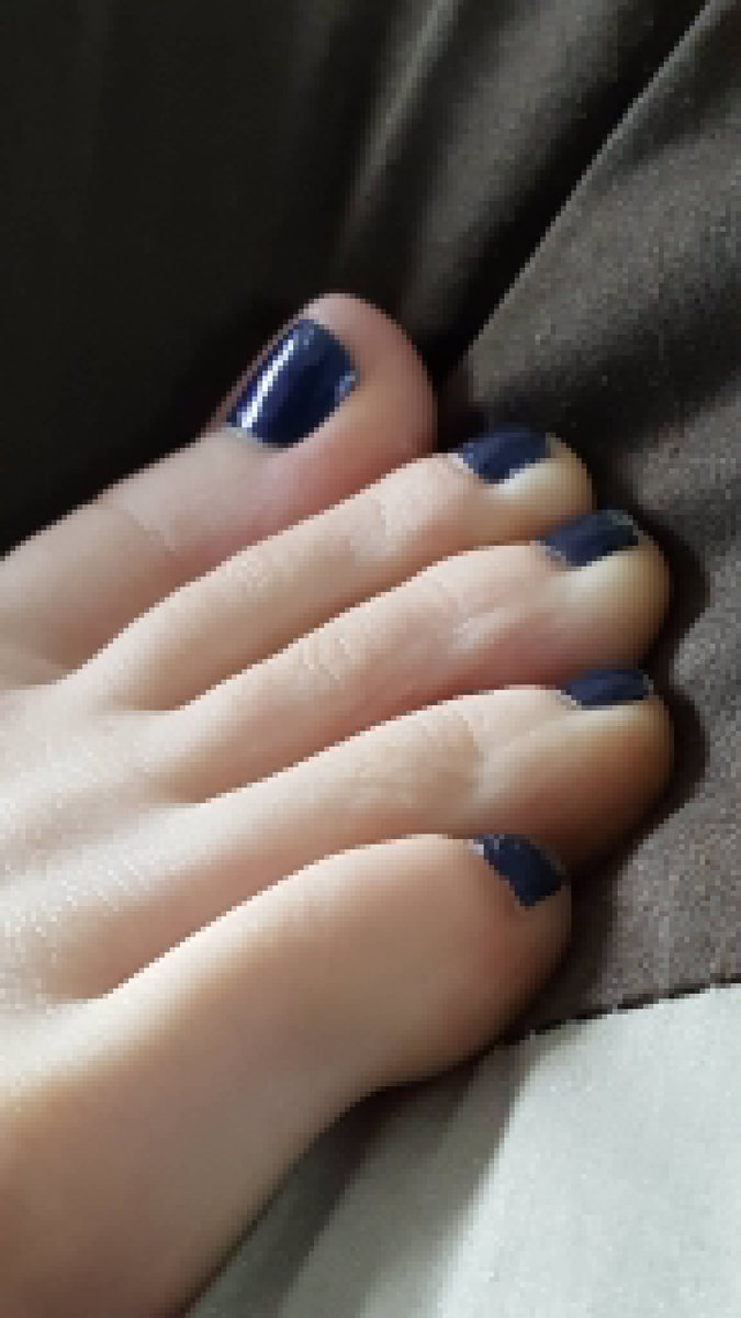 ورجعت لكم ياكلابي،ابي كلاب صغار يجوني خاص
كم تستاهل رتويت؟
kik
bbm
عمة
عمتكم
كلب
كلبة