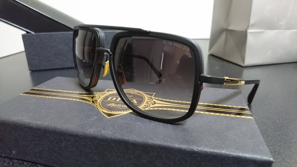 msp8888's tweet photo. 集めてるものまとめ
サングラス
#DITA
#Police
#TomFord
アクセ
#ChromeHearts
#FIRSTARROW's
#Christian Louboutin
アパレル
#MICHELKLEIN
#DOLCE&GABBANA
#TATRAS
#SUPRA https://t.co/2WOgj0AuBV