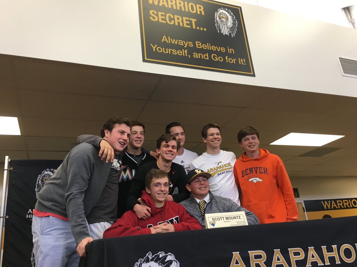 scottmountz13's tweet image. Thank you lord. #signingday #9preps congrats to all the other athletes as well.