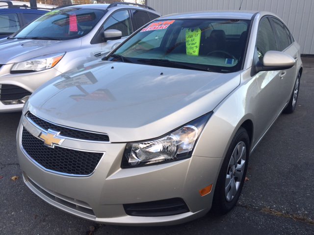 pearceauto's tweet photo. Like New 2014 Chevrolet Cruze LT, 1.4L Turbo, Auto, AC, Cruise, Bluetooth, Power Group, 43000 KM, Call Calvin 902-456-7989 https://t.co/wNTD7QGXvH