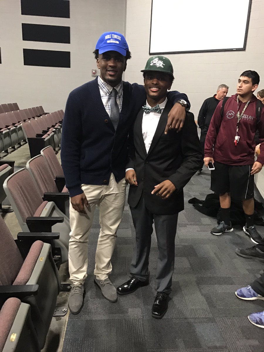 dnkdorian's tweet image. It's official I can proudly say I'm a charger🔋⚾️💪🏾#SigningDay