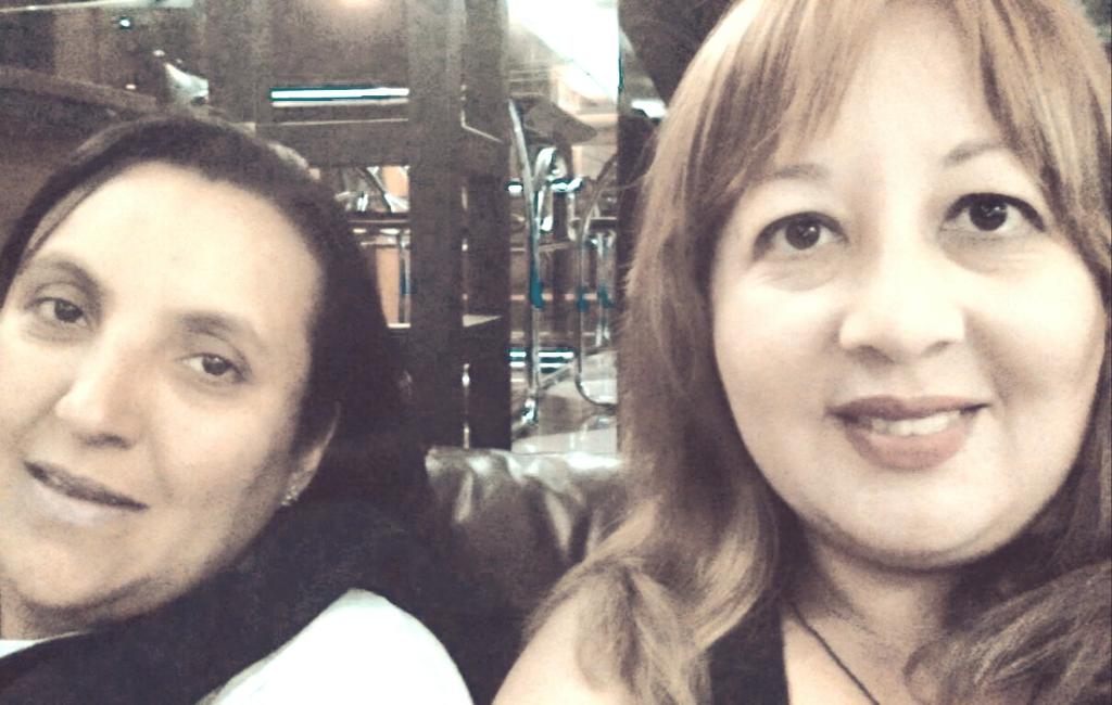 carbruno09's tweet photo. Noche de amigos https://t.co/zQfZ0epxgi