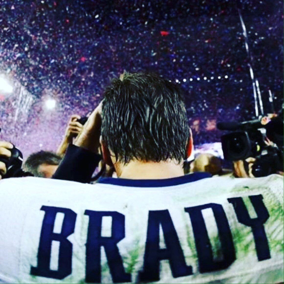 SocialiteFIT's tweet photo. It's all about the amazing Tom Brady👍🏻✌🏻💯 Best Football Player Ever ✨💫 #SuperBowl2017 #SuperBowl https://t.co/xQIttjoiC9