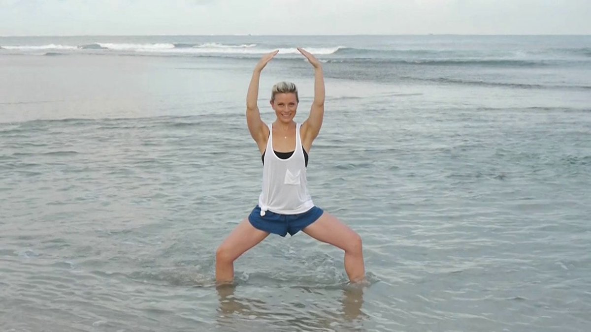 egmbarre's tweet photo. Try This 5-Minute Burn With Emma Seibold Of Barre Body
https://t.co/Z4U950FiB2
#barrebodyburn
#fiveminuteworkout
#barrebodyexercise
#workout https://t.co/GUagdCOLAH
