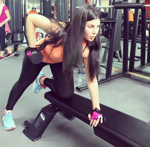 حنان الخضر من صالة الجيم تسحر الكل برشاقتها <a href="/HananeElKhader/">hanane elkhader</a>