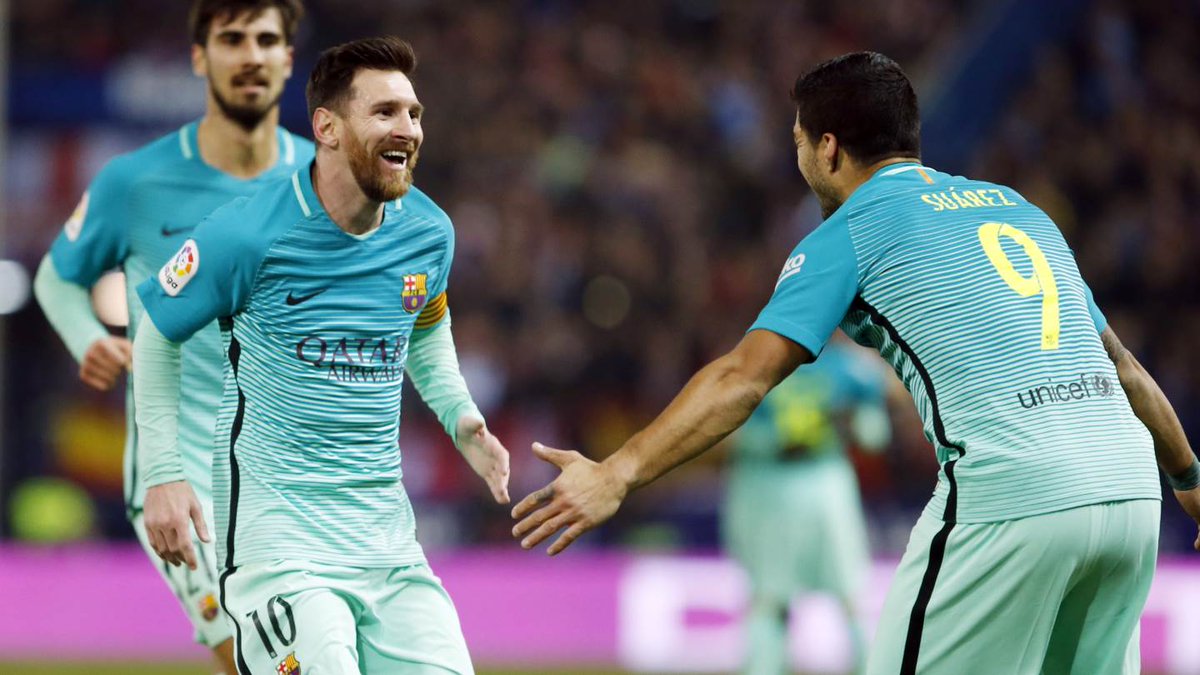FCBarcelona's tweet photo. ☀️ Leo #Messi &amp; @LuisSuarez9 👌 #ForçaBarça https://t.co/ElmdCXwzfj