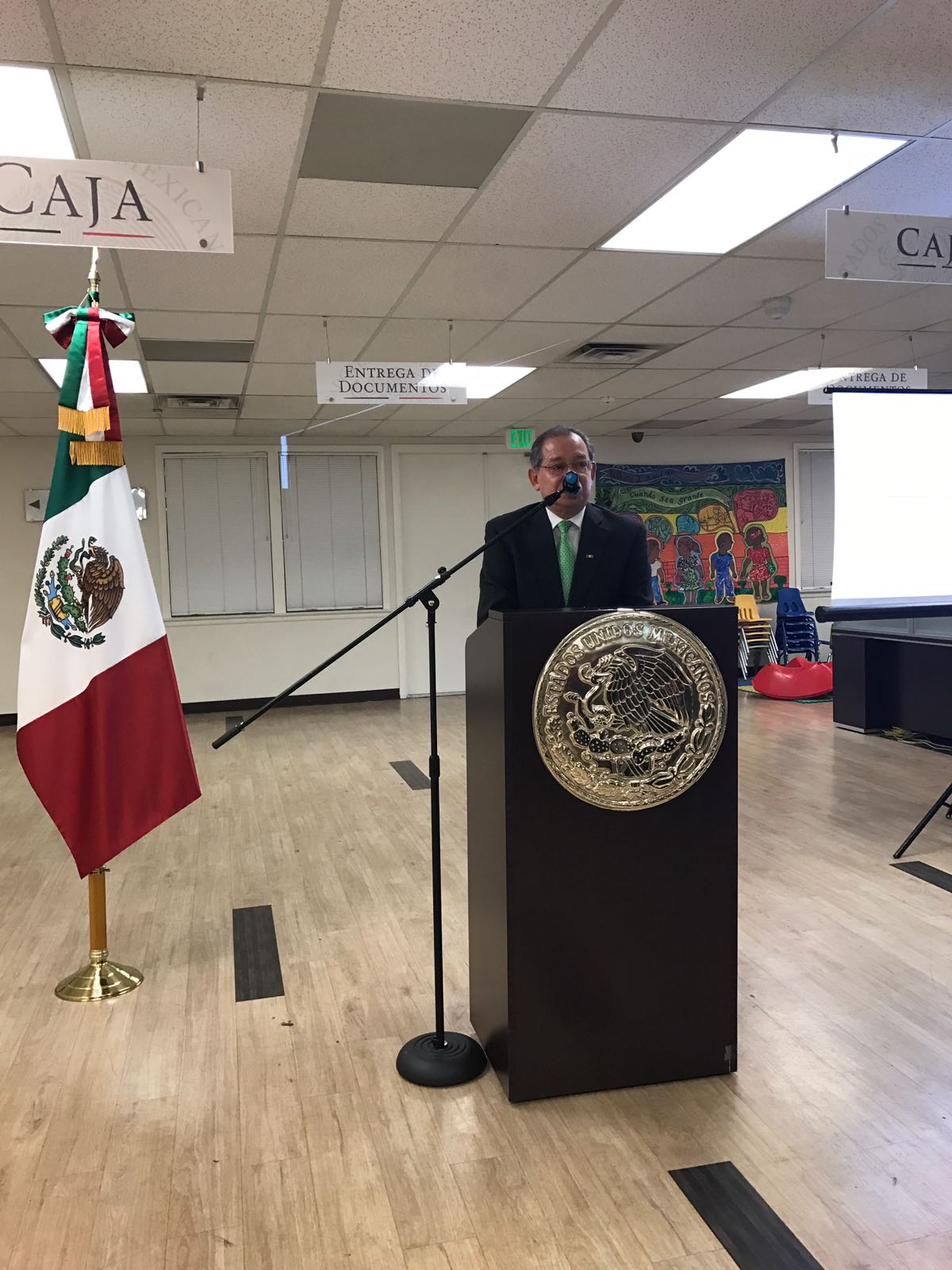 Consulado de México en Santa Ana on Twitter "El Cónsul Mario Cuevas