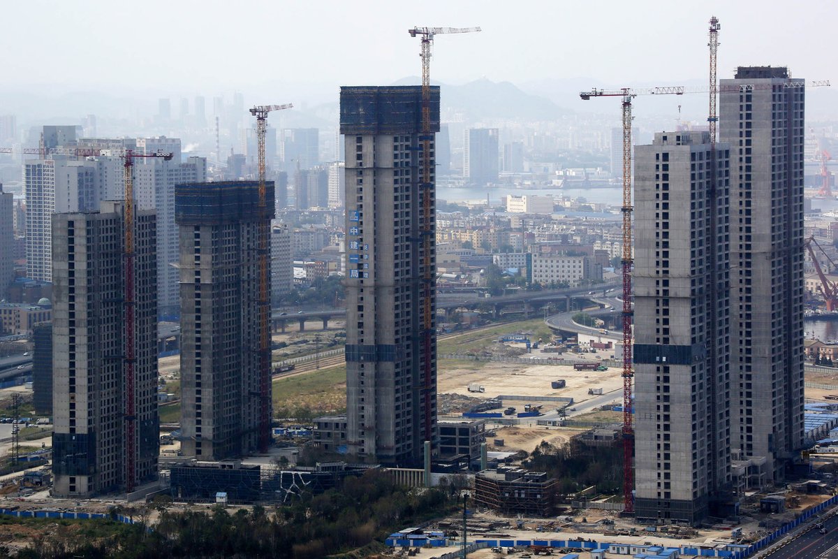 business's tweet photo. These Chinese developers are making their creditors anxious https://t.co/qKPwg5HbCU https://t.co/HEt4VO8ZW0