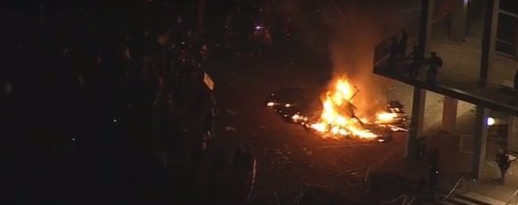 View image on Twitter