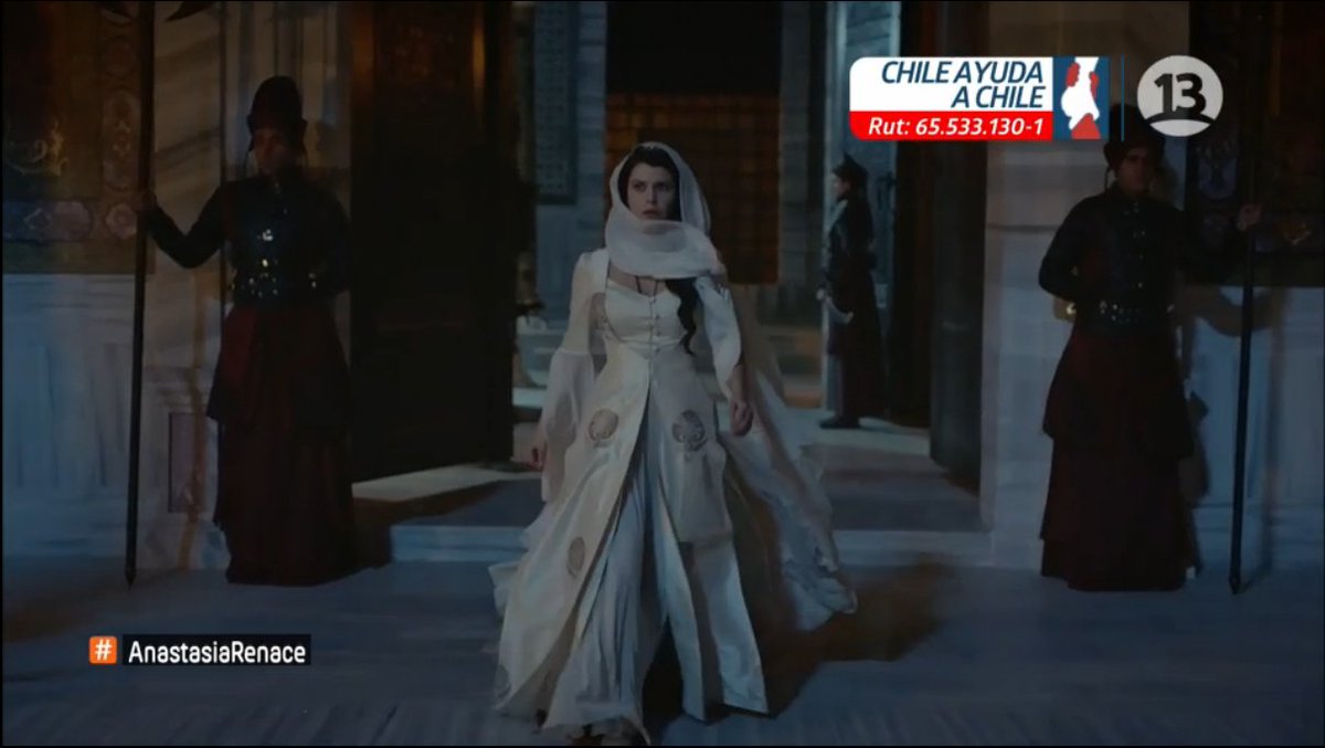 BerenSaatChile's tweet photo. HT #AnastasiaRenace 

#Kosem 
#KosemSultan
#KosemSultana
#SultanKosem
#SultanaKosem
#LaSultanaKosem
#KosenLaSultana
#BerenSaat
#Beren_Saat https://t.co/MLbxUOQkEA