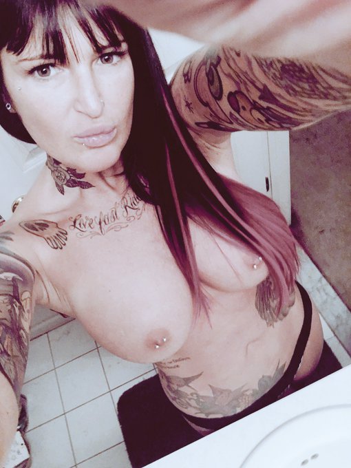 #NoMakeupLook #newhair #joeidfox #sniptease #bigboobs #porn https://t.co/0yKeo14qyD<a href="/tag/nomakeuplook"class="tags">#NoMakeupLook</a><a href="/tag/newhair"class="tags">#newhair</a><a href="/tag/joeidfox"class="tags">#joeidfox</a><a href="/tag/sniptease"class="tags">#sniptease</a><a href="/tag/bigboobs"class="tags">#bigboobs</a><a href="/tag/porn"class="tags"><span>#porn</span></a>