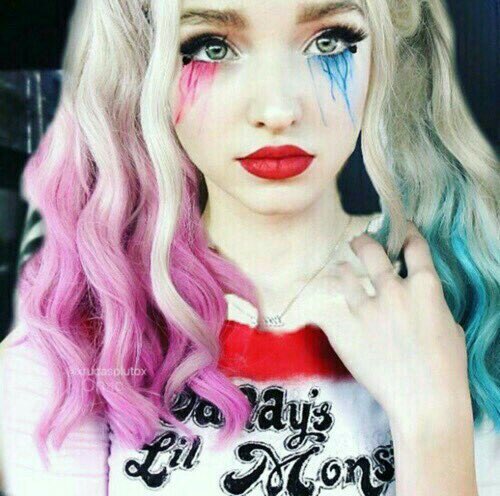 SmallAndComical's tweet image. Should I?