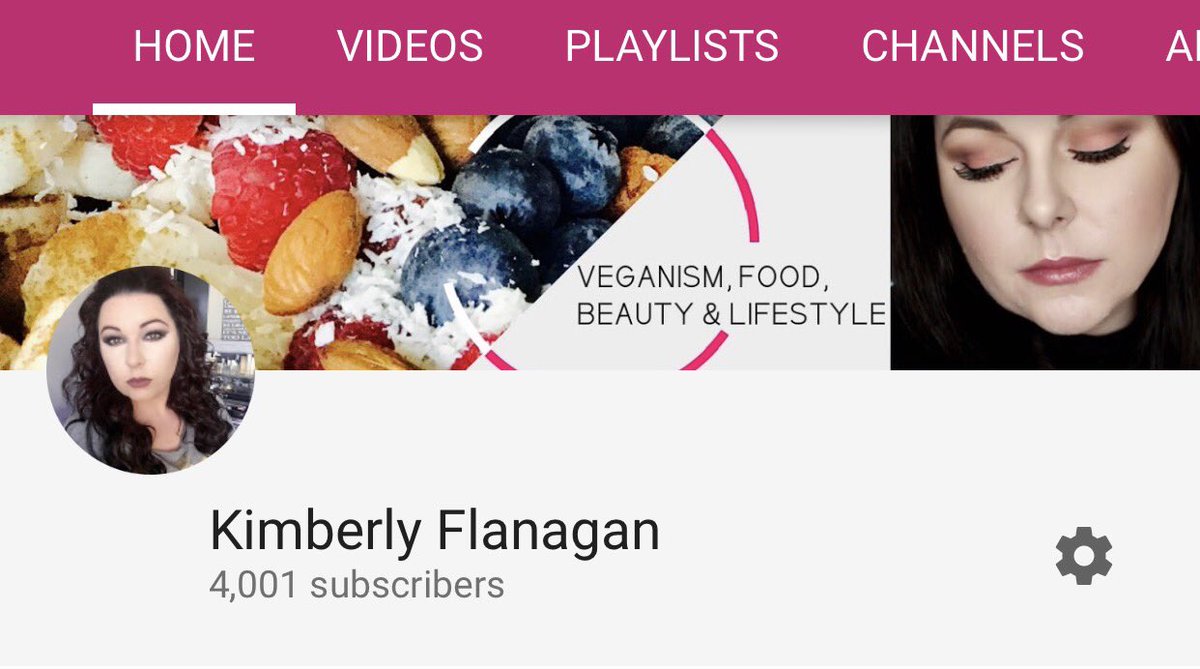 centerkim10's tweet photo. #bestsubscribers I see you ALL! Thank you! Tomorrow I have a very special video for you !!! β€οΈβ€οΈβ€οΈ https://t.co/ladHkaEdmw