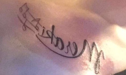 365_DaysOfGrace's tweet photo. •Meraki• "To do something with soul" #18AndTatted #Greek #MusicEdMajor https://t.co/UWNcsTH2jS