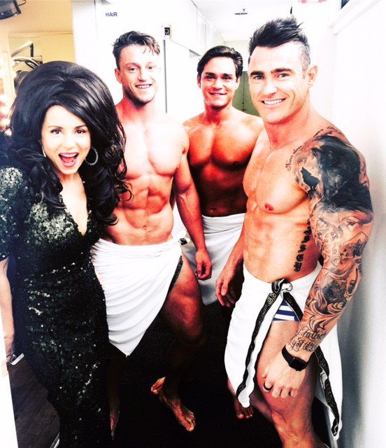 EffieGoodThanks's tweet photo. On the Today Show with these guys announcing new show dates.
#wardrobemalfunction

https://t.co/RFeCHCvfa0 https://t.co/XsQGru17Wt