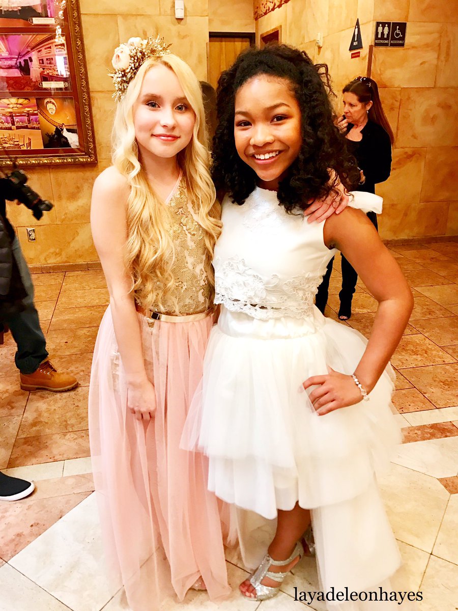 layahayes's tweet photo. Nice meeting such awesome talent! At the @FREE_2_LUV #KidFash Fashion Show! 😉 @Viviansings @iamdjlivia @KING_NAHH https://t.co/i4MW1dVDeD