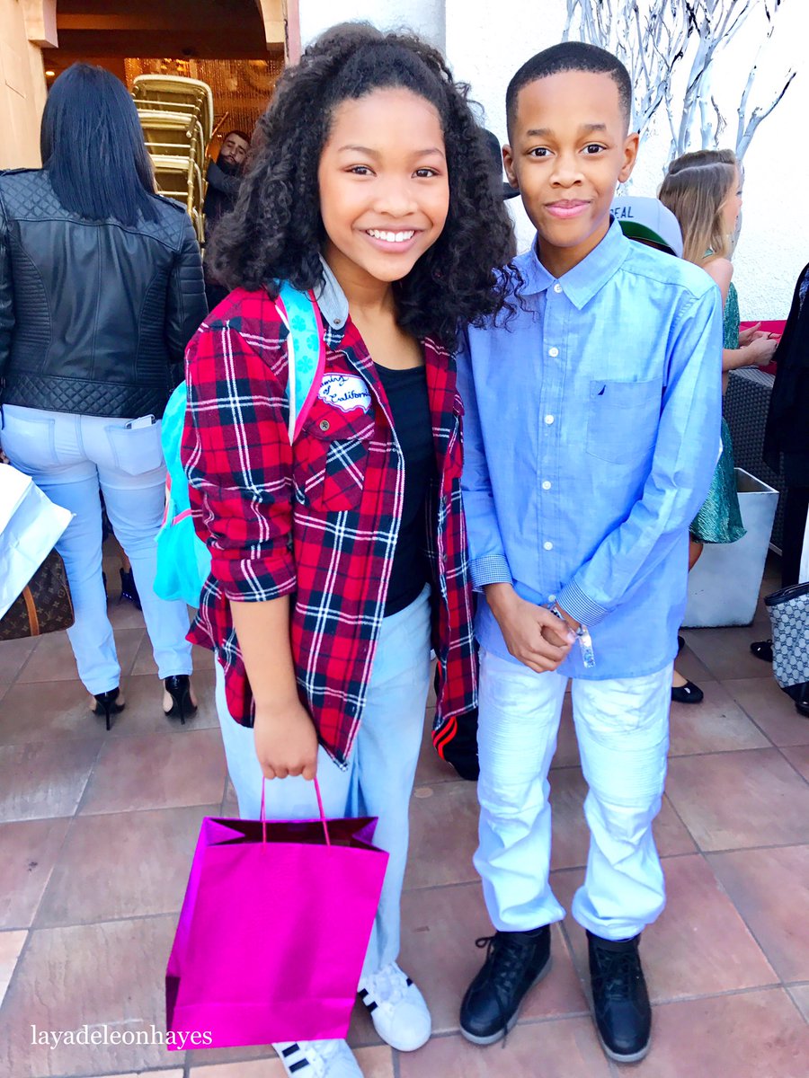 layahayes's tweet photo. Nice meeting such awesome talent! At the @FREE_2_LUV #KidFash Fashion Show! 😉 @Viviansings @iamdjlivia @KING_NAHH https://t.co/i4MW1dVDeD