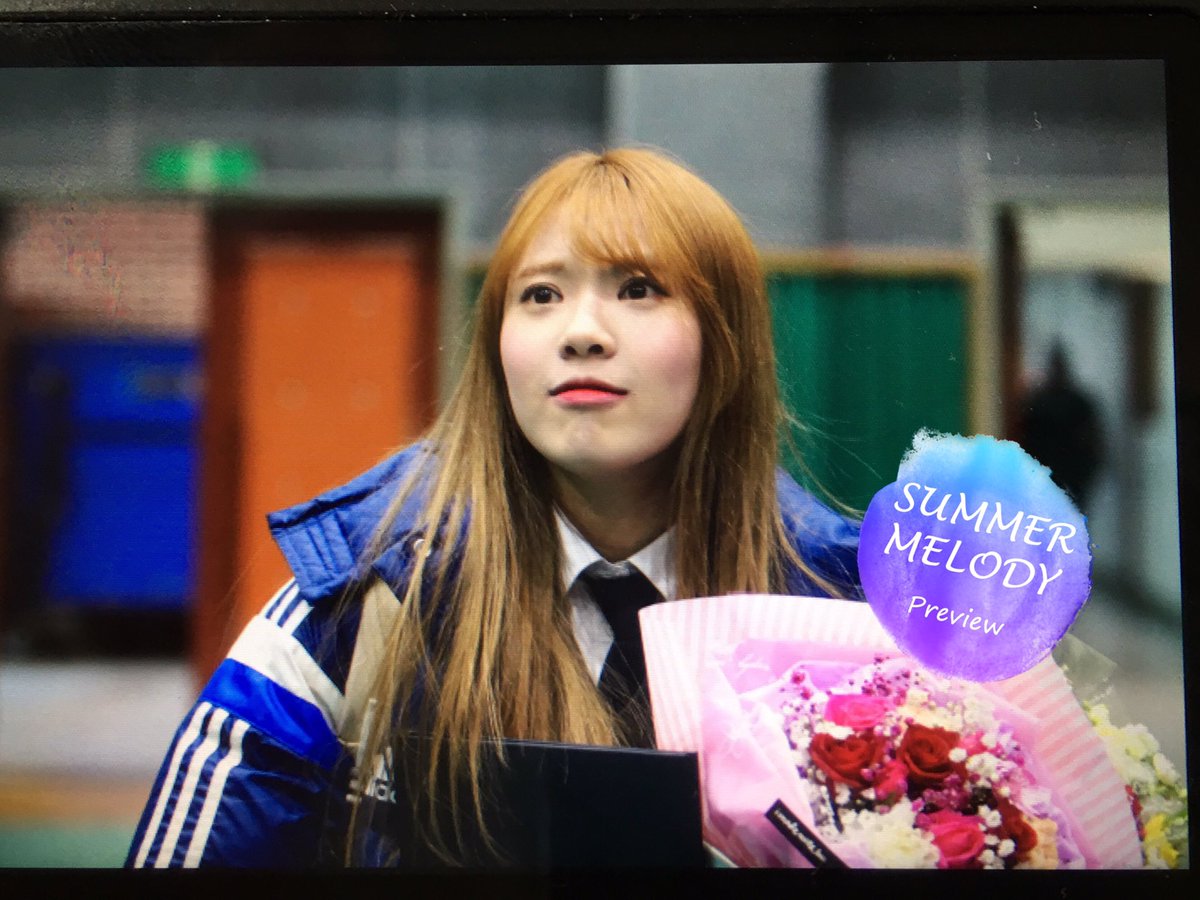 SUMMERMELODY_SH's tweet photo. 170202 졸업식 @officialomzm 시현아, 졸업 축하해! 시현이도 졸업 기념으로 맛있는 점심 먹자! 😊😊😊😊😊😊😊💕💕💕 #시현 #강시현 #올망졸망 #OMZM https://t.co/UcAGPnRk93