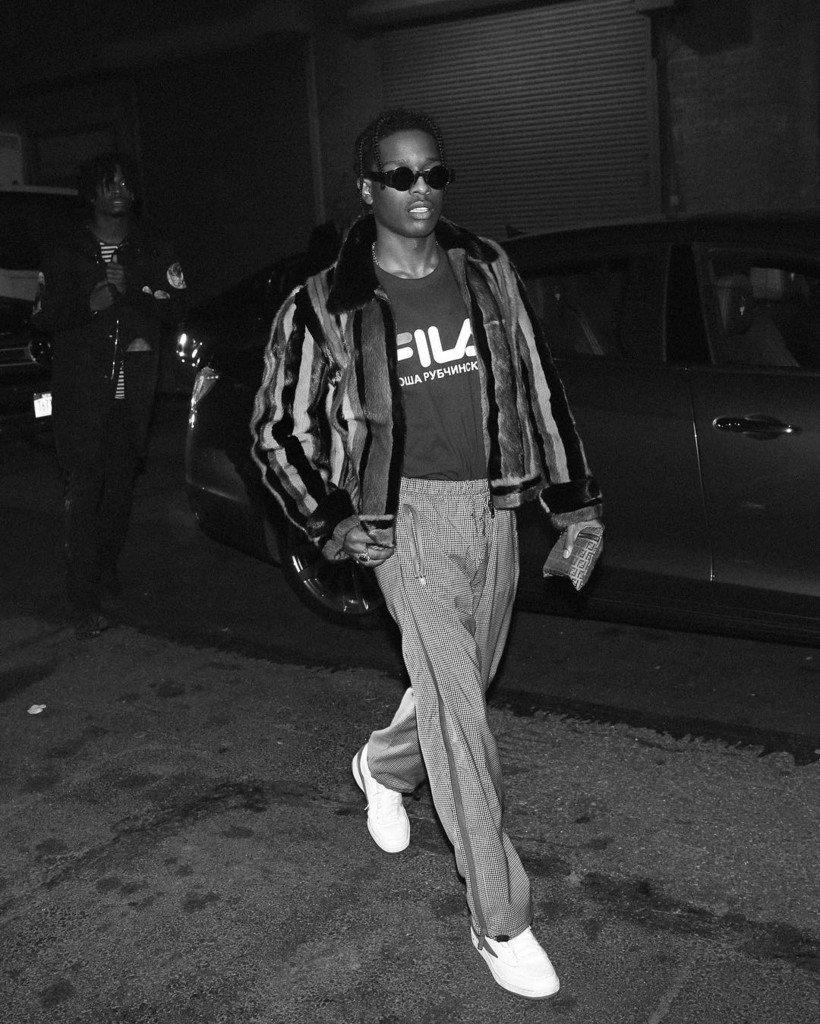 laidbackkenny's tweet photo. @asaprocky at @rafsimons 🔥🔥🔥#asaprocky #asapfansday #gosha https://t.co/xa4WUtEV7i