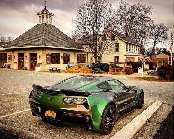 MuscleCarsZone's tweet photo. Outstanding! That #Corvette is just too perfect 🔥🔥🔥 https://t.co/GFGGhAh1is