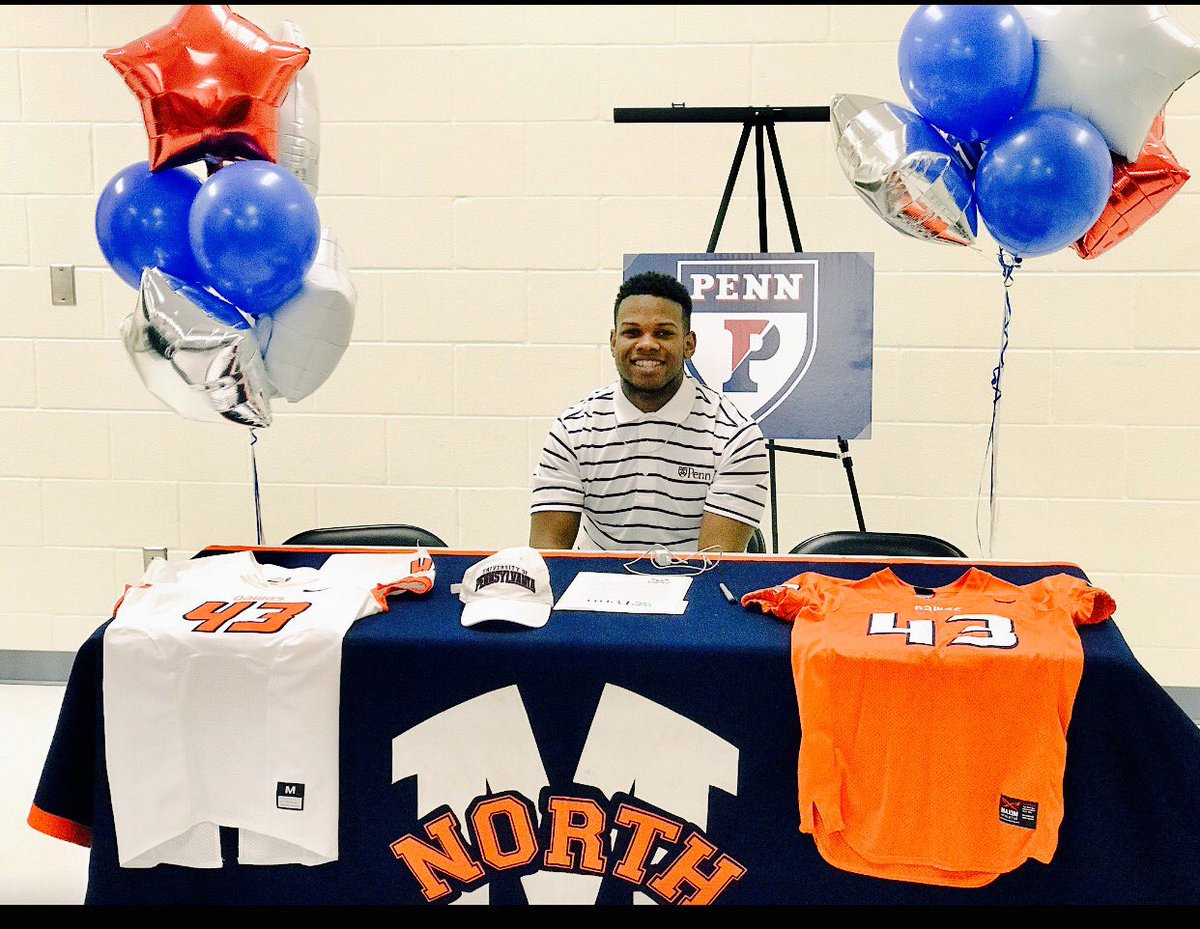 PreciousLuiz's tweet photo. Congrats 2 our big baby & all of the other student-athletes who signed on the dotted line 2day!
nationalsigningday #pennquaker #RiseUp https://t.co/Lp5XcCysNT