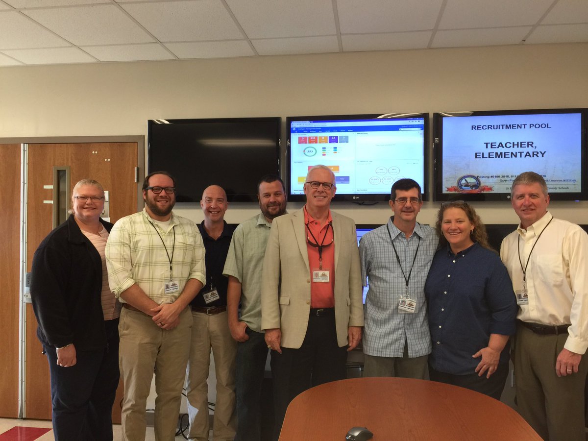 JNulisch's tweet photo. Proud to have the district SRP of the year come from our department! Congratulations Tariel. #MYMCSD #MCSDIT https://t.co/26tDdUX75W