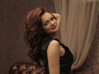 WebcamWomencouk's tweet photo. Sexy #NikkiStyle, 32yo #camgirl Petite body, 38C tits, Green eyes and Brown hair from RO. https://t.co/mmHSzLo6xb https://t.co/xJyUz3vyKa