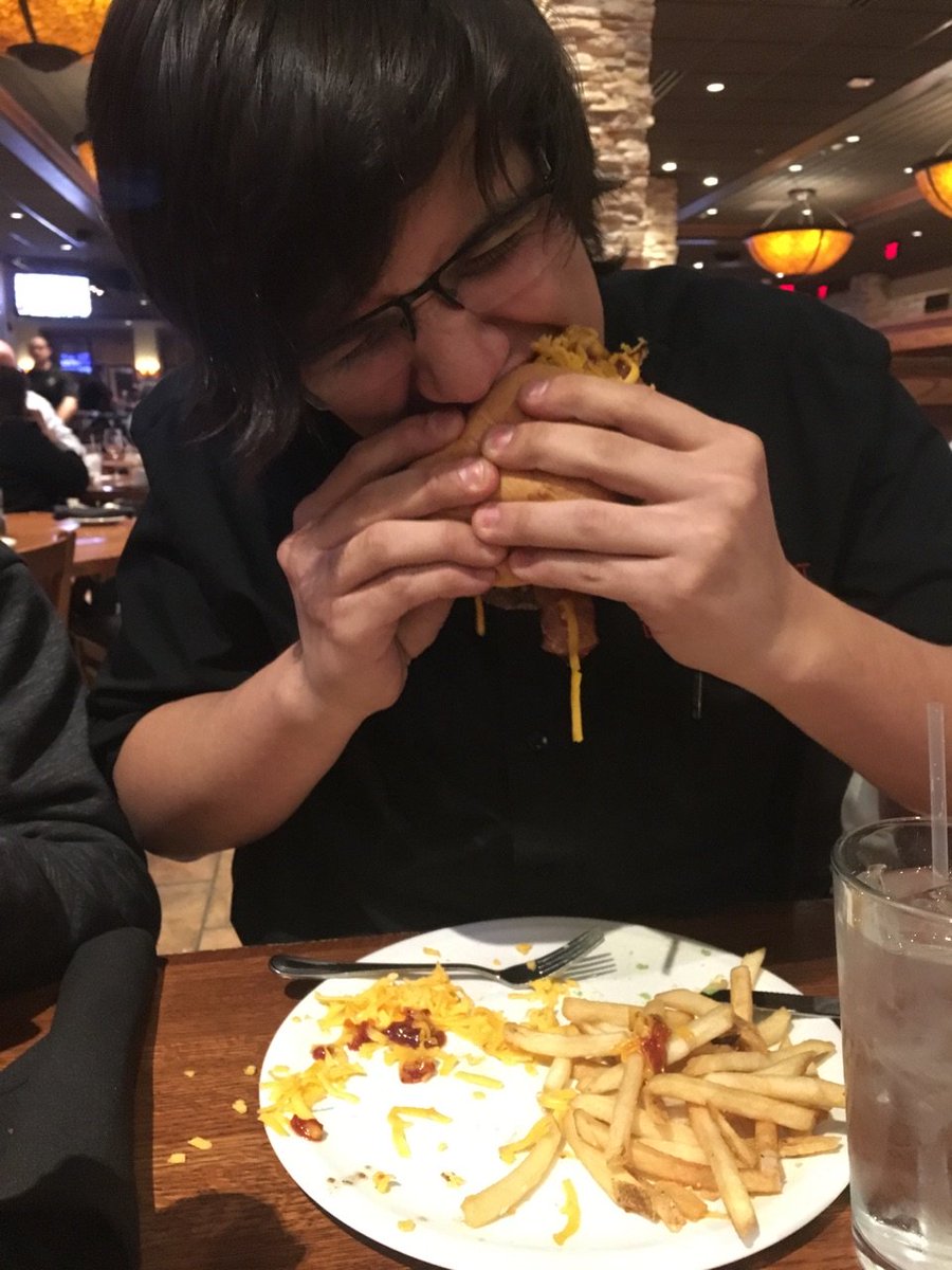DSJBurger's tweet photo. Thank you once again for an amazing outing! Thank you, Granite City! #BurgerOn https://t.co/CUYenLUrqD