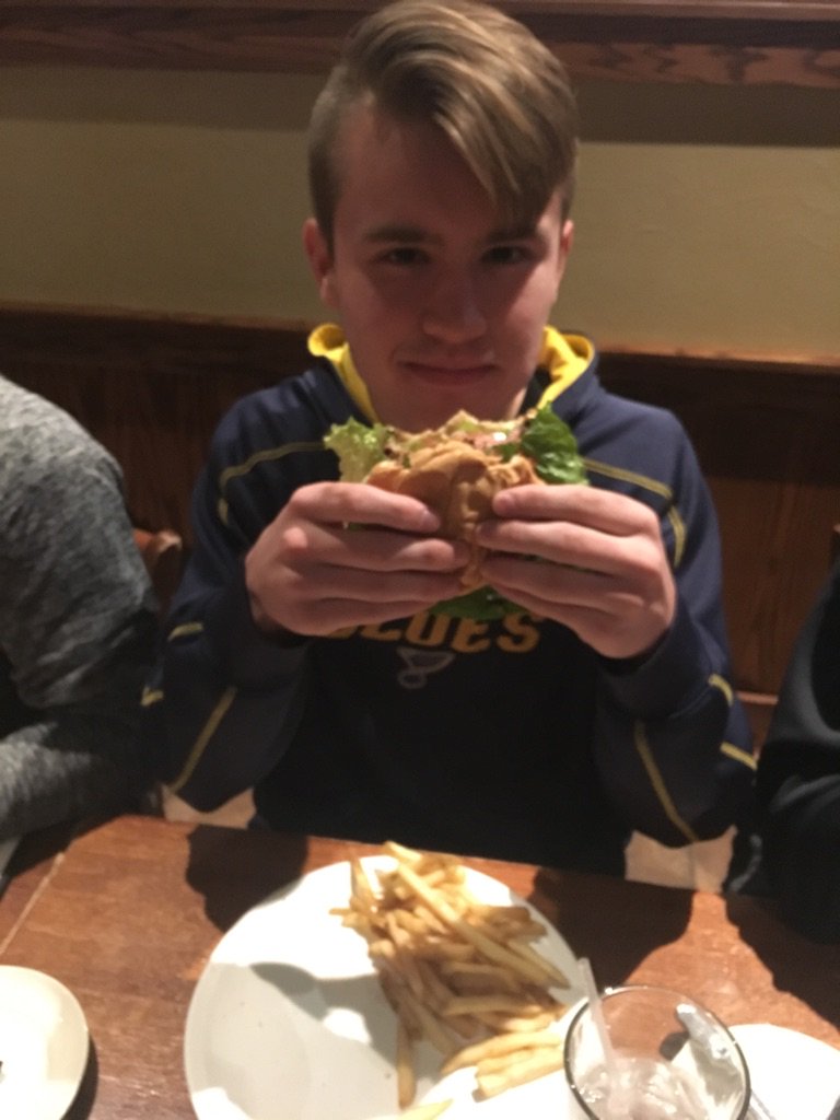 DSJBurger's tweet photo. Thank you once again for an amazing outing! Thank you, Granite City! #BurgerOn https://t.co/CUYenLUrqD