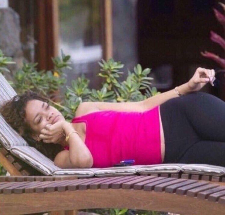 lovely_starrrrr's tweet image. this is me right now