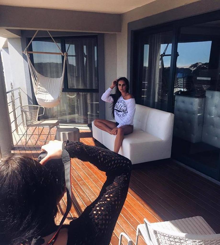 Bliss_Hotel's tweet photo. #Repost @demileejeff
・・・
BTS // Shooting with @wildcat_official_ & @nutritechwomen 💕📸 #ultimatewildcat #unstoppable… https://t.co/kg1MPOpaux