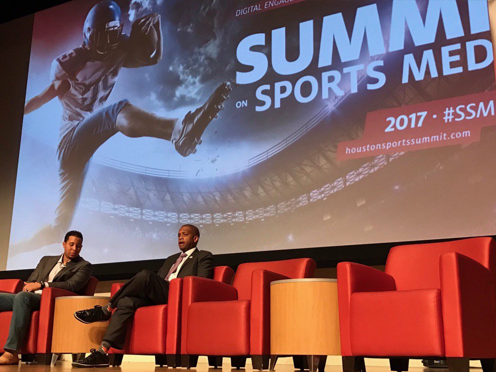 lvrgsports's tweet photo. Thanks @kevincooper44 for dropping so many ๐to our #SSMHTX audience on how to make it in the sports industry! https://t.co/PBB5S8H6J9