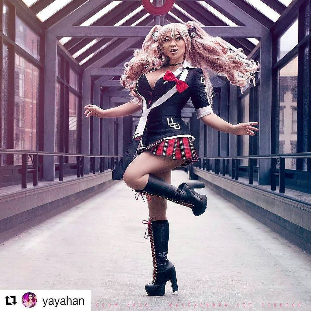 GeekyCosplays's tweet photo. Junko Spin! 📷 @aleestudios! 
Costume made by @yayahan
Original wigs supplied by @ardawigs
.
.
#danganronpa  #junkoe… https://t.co/J6A96SNaYb