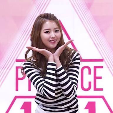 IOIOffical's tweet image. Leader Nayoung, she is too cute to be called 'Stone' 😍
We love you~ 사랑해요! 💞

#IOI #아이오아이