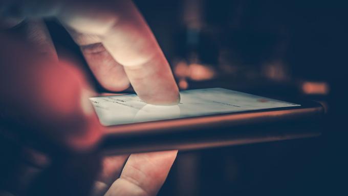 laumacom's tweet photo. #hcsmeufr #mHealth 7 applications mobile santé qui se sont fait remarquer #TSM2017 via @LeFigaro_Sante https://t.co/WZlV7p1xMf https://t.co/NLyoKf5nvr