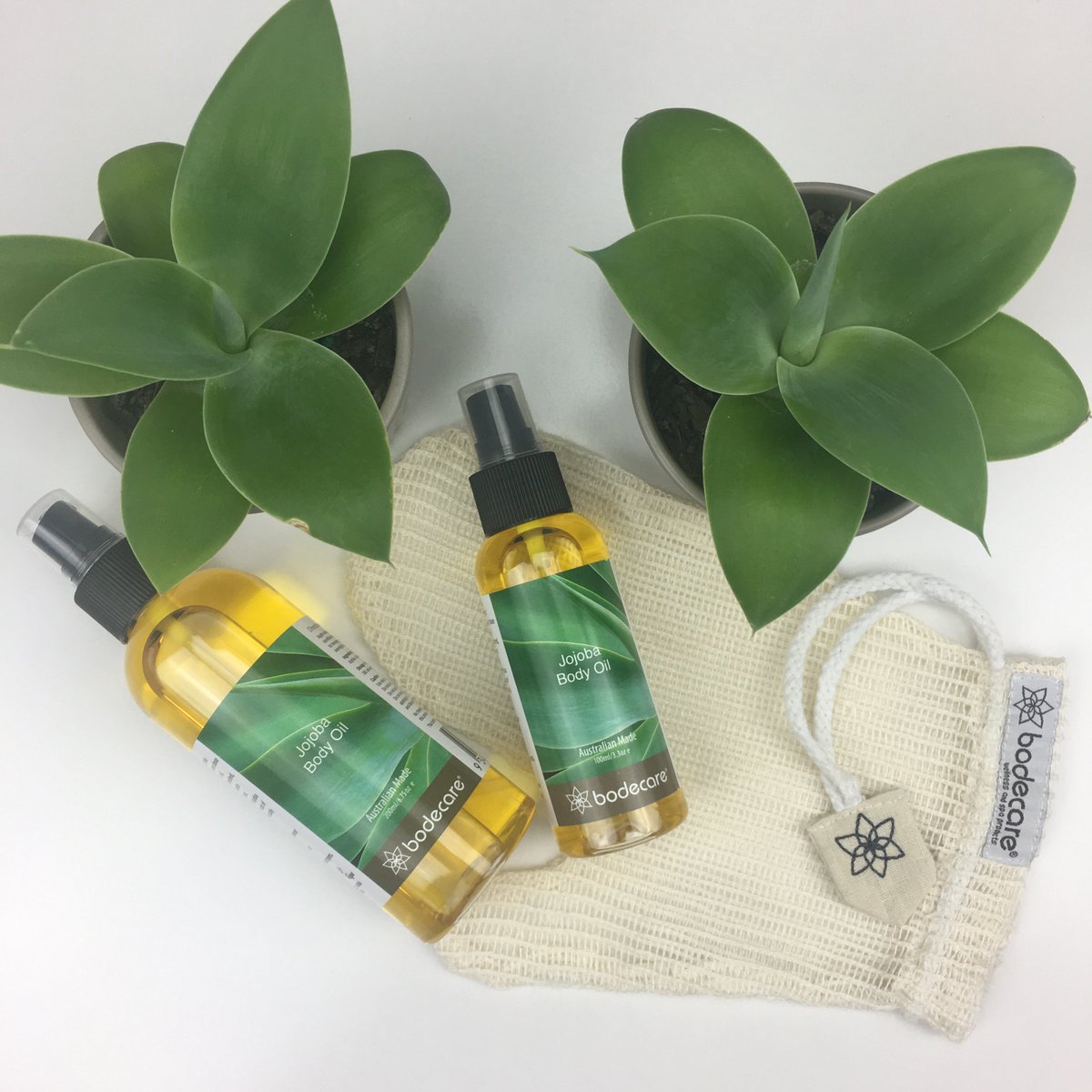 bodecare's tweet photo. Jojoba is an amazing oil, check out my new blog post for all the different uses, they just might surprise you!  https://t.co/0vfARBl2EB https://t.co/egxDGcOJsU