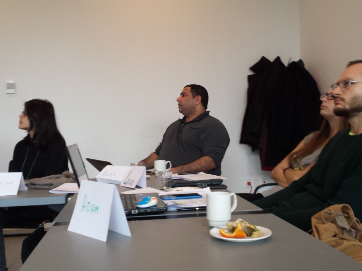 Meta_RNA's tweet photo. Our #metaRNA fellows paying very close attention to the 2nd day of our Science-Based #Entrepreneurship course https://t.co/54xcLxuazI