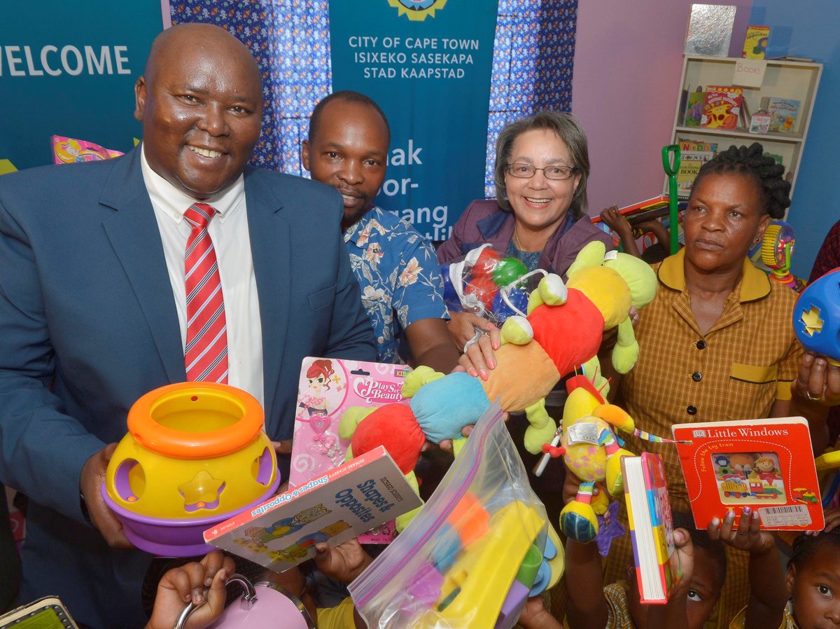 PatriciaDeLille's tweet photo. #CTplayitforward was a social media-driven campaign which urged residents to donate toys, we received more than 100 bags filled with toys. https://t.co/um5EQOpDdD