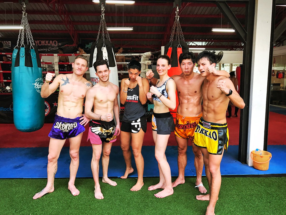 ClichesDeJigme's tweet photo. Superbe journée au @yokkaoboxing  🥊 https://t.co/sRs1EMeSB4