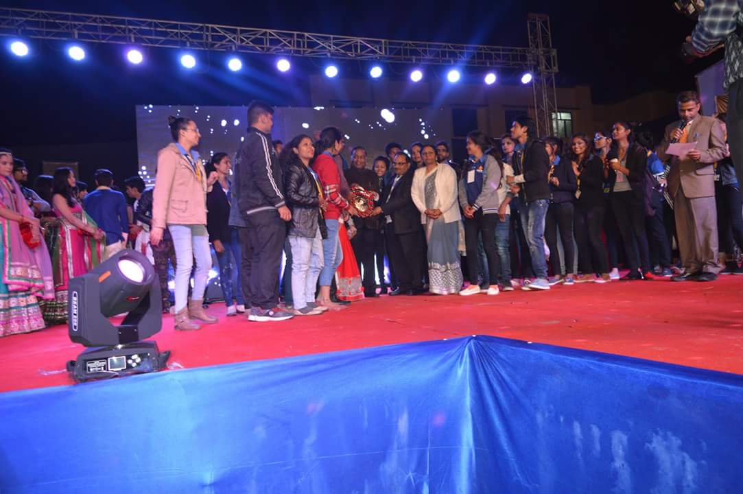 AxisColleges tweet media