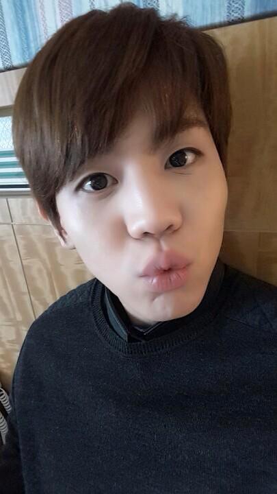 thinkingthing94's tweet photo. #90lines (1)
5 Jan #Beast #โยซอบ
25 Jan #2PM #Junho #จุนโฮ
11 Feb #2PM #ChangSung #ชานซอง
21 Feb #คังฮานึล https://t.co/4SK5TzxIT3