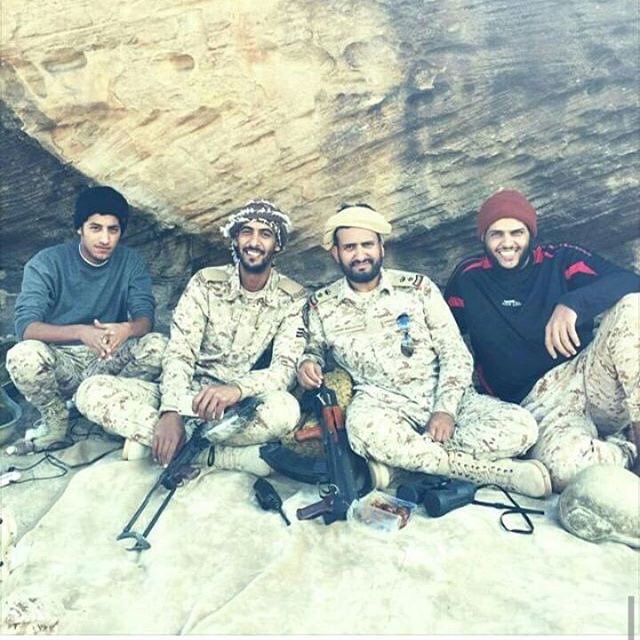 #قروب_شباب_الوطن
#الجيش_السلماني
 #تغريده_لله_ودعوه_لوالديك 
تنتهي إجازه وتبدا إجازه 
وهم مرابطون من اجل ان نكون آمنين
🇸🇦اللهم عجل بنصرهم 🇸🇦