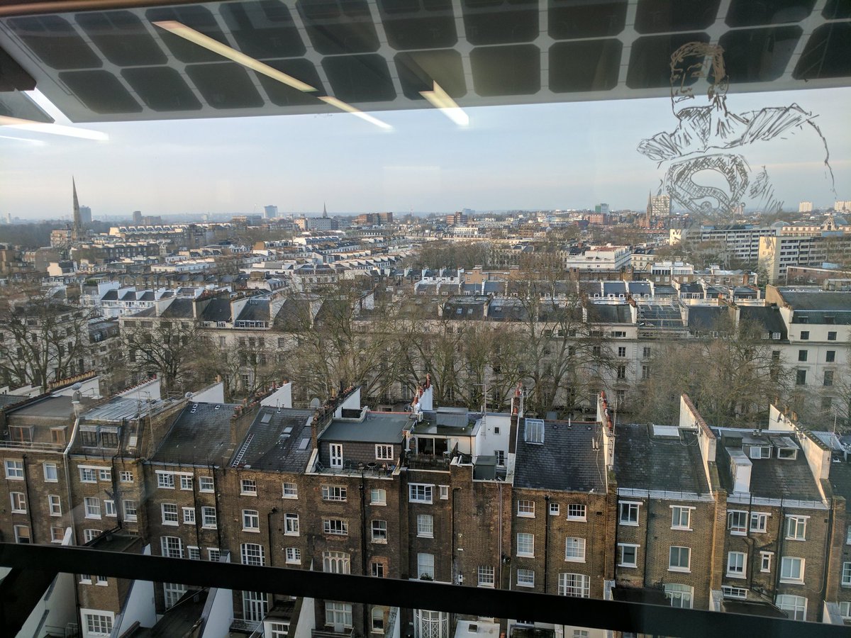 bugthing's tweet image. Nice morning across London today... feels like spring is on its wsy